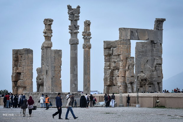 Persepolis hosts Nowruz tourists