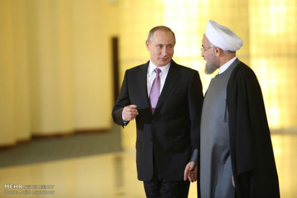روحاني يلتقي ببوتين في موسكو 