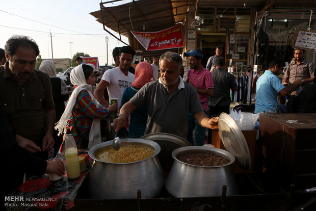 Deylem Limanı’ndaki yöresel çarşı