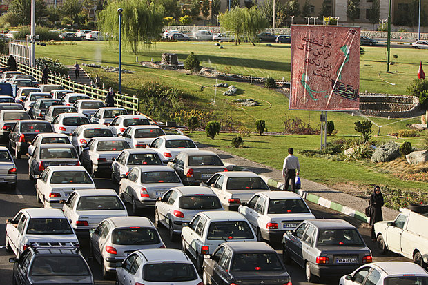 ترافیک نیمه سنگین در باندجنوبی آزادراه کرج - قزوین