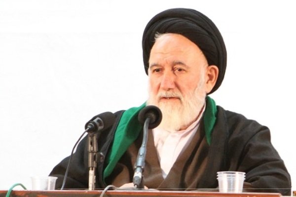 فرزندان در سنین کودکی با مباحث اعتقادی آشنا شوند