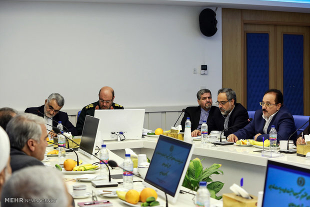 نشست مشترک اعضا کمیسیون امنیت ملی و سیاست خارجی مجلس با وزیر دفاع