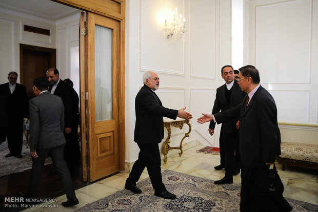 Zarif meets with Singapore's Senior Minister of State (SMS) for Defense and Foreign Affairs Mohamad Maliki Osman