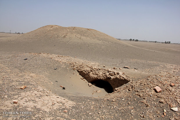 Sandstorm unearths historical site in southeastern Iran