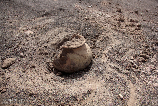 Sandstorm unearths historical site in southeastern Iran