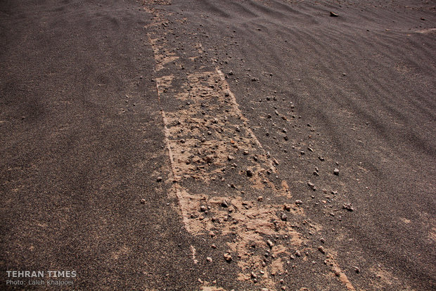 Sandstorm unearths historical site in southeastern Iran