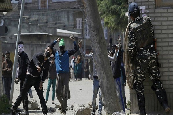 کشمیر میں ہندوستانی فوج کی فائرنک میں مزيد 4 کشمیری جاں بحق