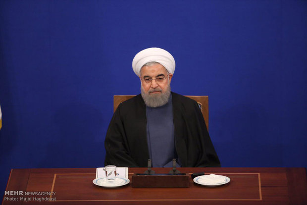 Rouhani unveils 12 defense achievements