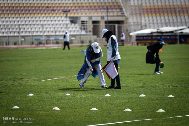 Şiraz’daki Kadınlar atletizm yarışmaları