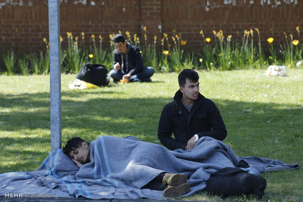 آتش سوزی در کمپ پناهجویان در فرانسه 