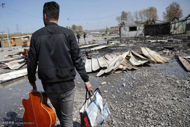 آتش سوزی در کمپ پناهجویان در فرانسه 