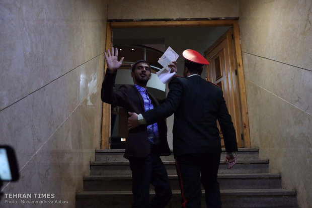 Second registration day for May presidential election