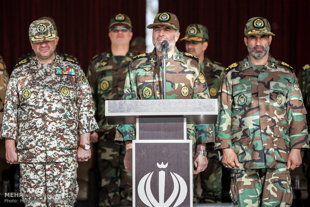 Iran’s army holds joint morning rituals before parade