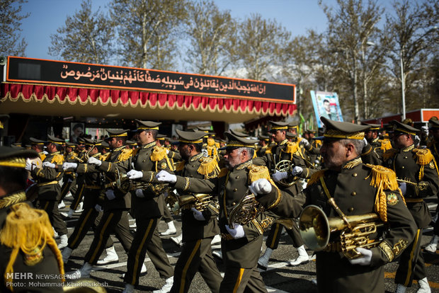 Iran’s army holds joint morning rituals before parade