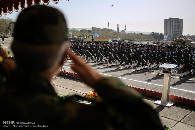 Iran’s army holds joint morning rituals before parade
