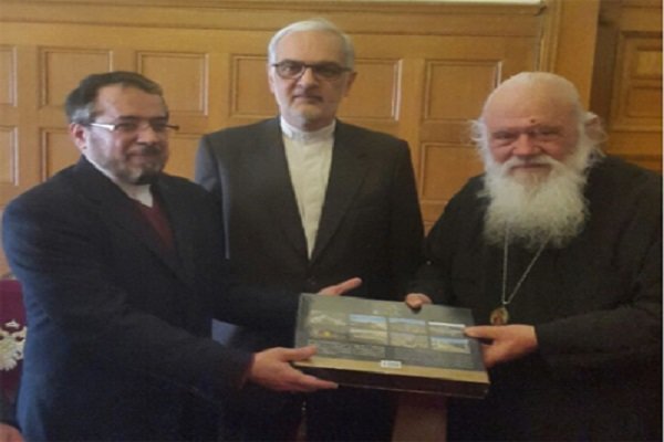 دیدار سفیر و رایزن فرهنگی ایران در یونان با اسقف اعظم یونان