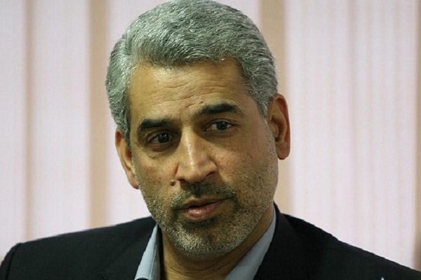 حاشیه‌های احمدی نژاد را تایید نمی‌کنیم/مجلس دهم کارآیی نداشت