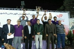 دونده های استان کرمانشاه ۱۱ مدال رنگارنگ کسب کردند