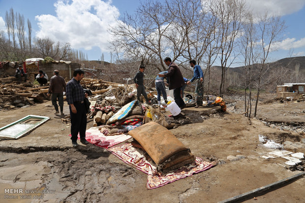 خسارات ناشی از وقوع سیل در روستای چنار آذربایجان