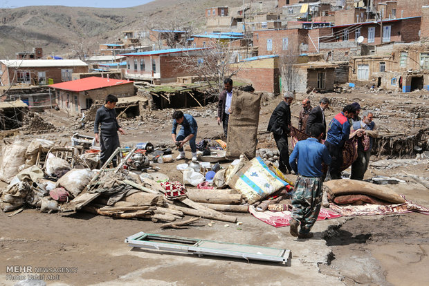 خسارات ناشی از وقوع سیل در روستای چنار آذربایجان