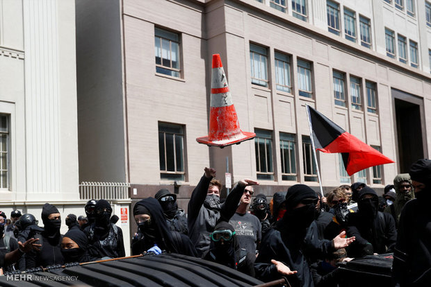 درگیری موافقان و مخالفان ترامپ در کالیفرنیا