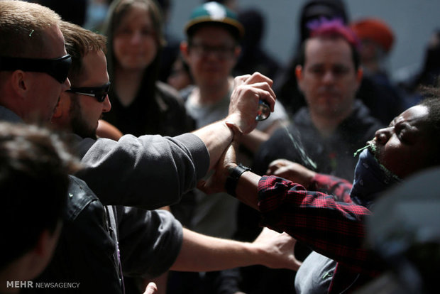 درگیری موافقان و مخالفان ترامپ در کالیفرنیا