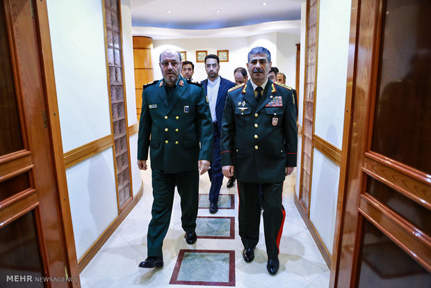 Dehghan officially welcomes Azeri counterpart