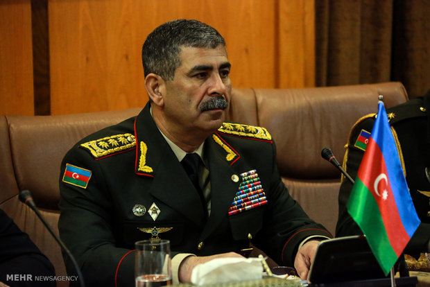 Dehghan officially welcomes Azeri counterpart