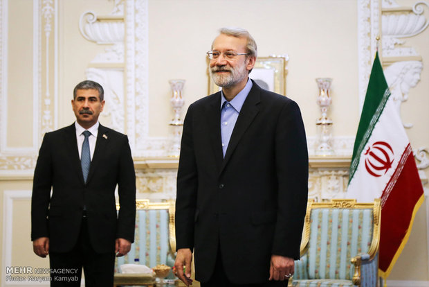 Larijani meets with Azerbaijan's defense min.