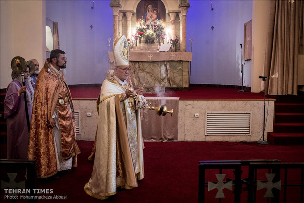 Christians mark Easter in Tehran