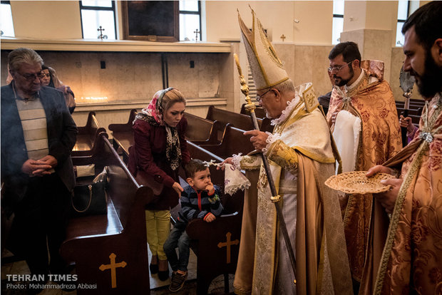Christians mark Easter in Tehran
