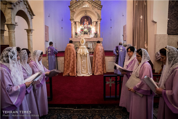 Christians mark Easter in Tehran
