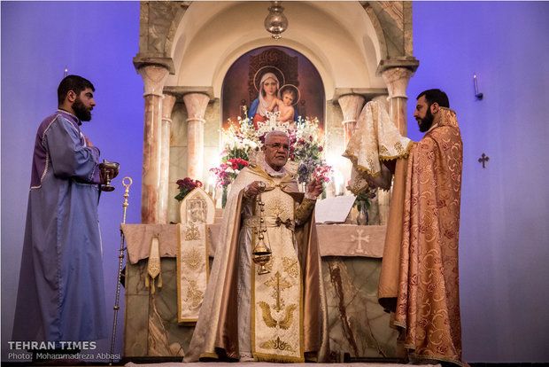 Christians mark Easter in Tehran