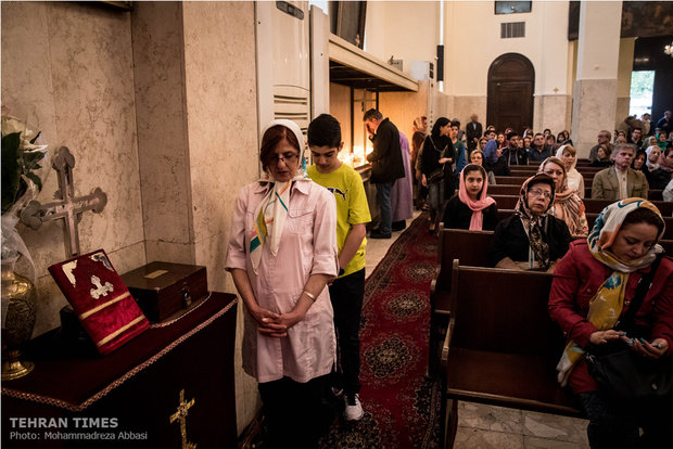 Christians mark Easter in Tehran