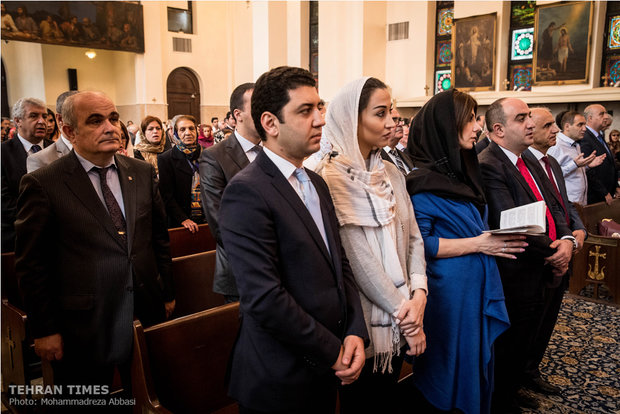 Christians mark Easter in Tehran