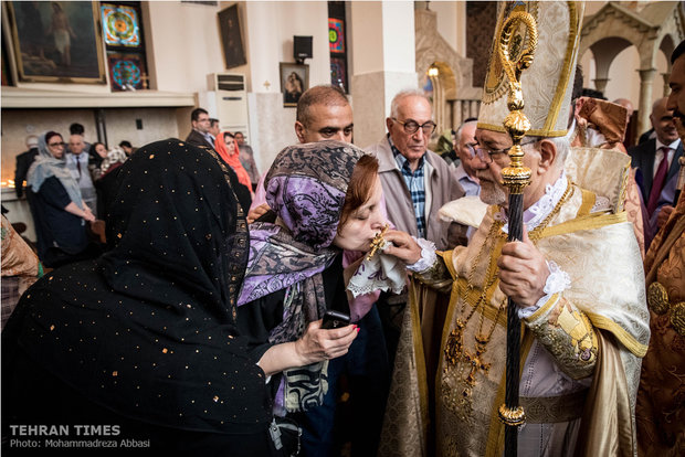 Christians mark Easter in Tehran
