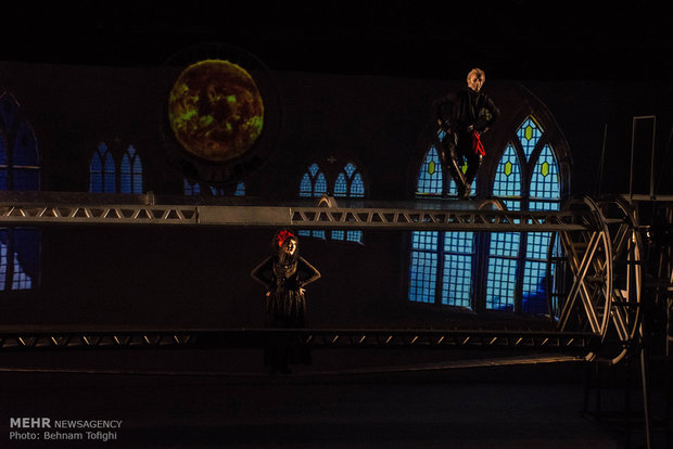 مسرحية "روميو وجولييت" على خشبة مسارح طهران