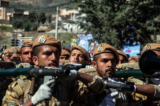 Army parades in Sanandaj