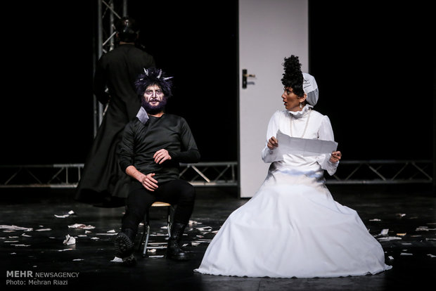 Tahran’da “Hamlet” tiyatrosu