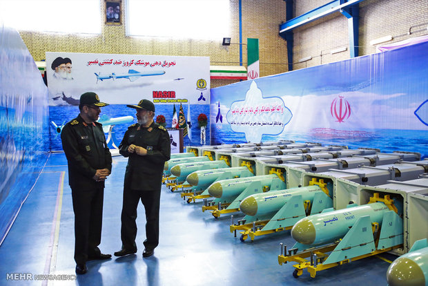 Def. Ministry delivers Nasir cruise missiles to IRGC Navy