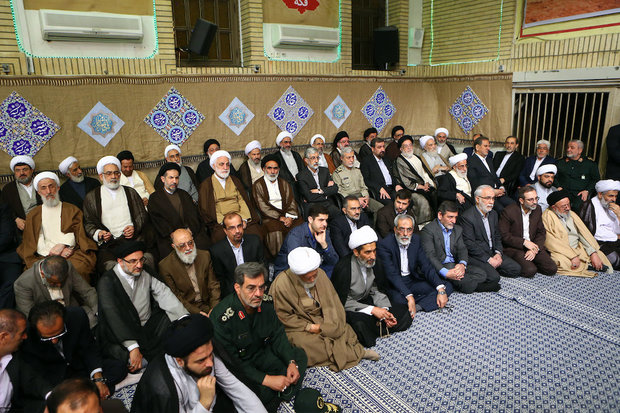 Ayatollah Khamenei meets with a group of officials and ambassadors from Islamic countries