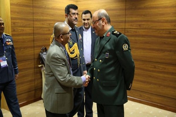Iran Def. Min., senior Lankan official meet in Moscow