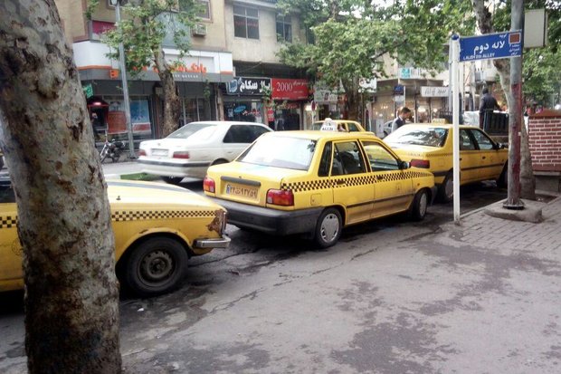 تاکسی پیکان از پایتخت می‌رود/ لغو پروانه کار تاکسی‌های پیکان
