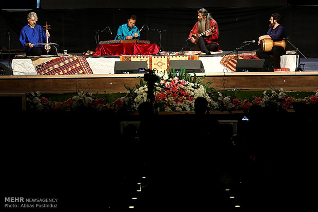 Keyhan Kelhor’dan İsfahan’da yeni konser