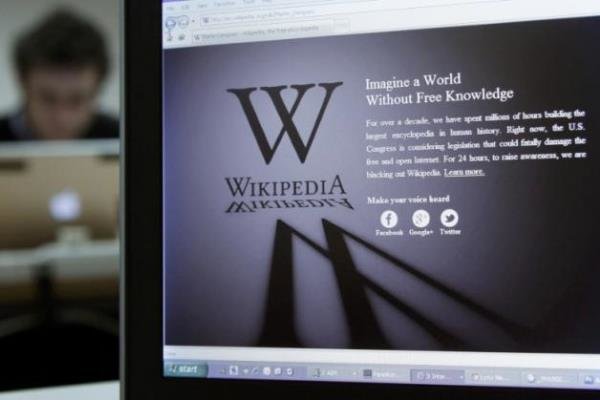 Wikipedia kurucusundan erişim yasağı açıklaması