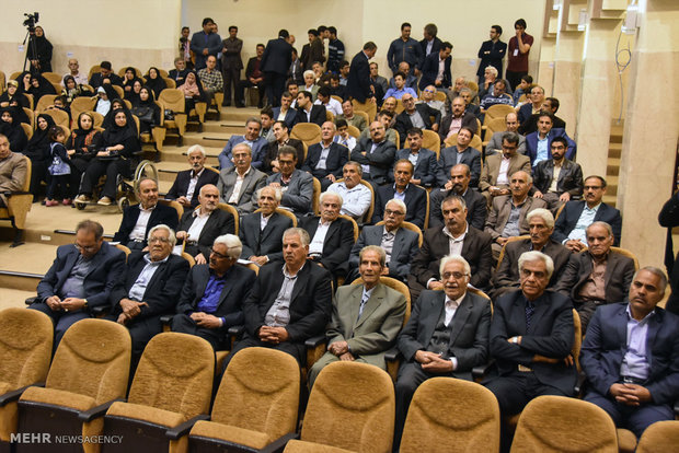 همایش سفیران آفتاب در شهرضا