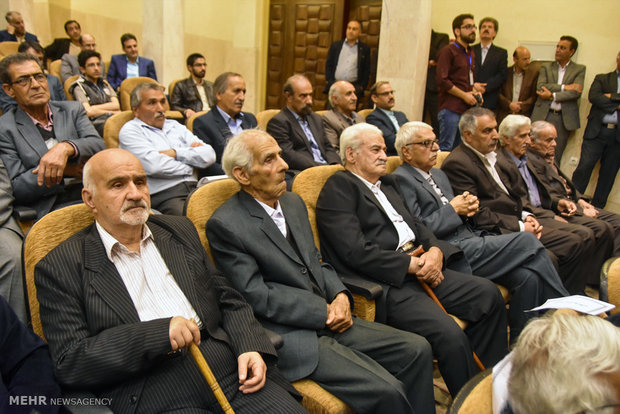 همایش سفیران آفتاب در شهرضا