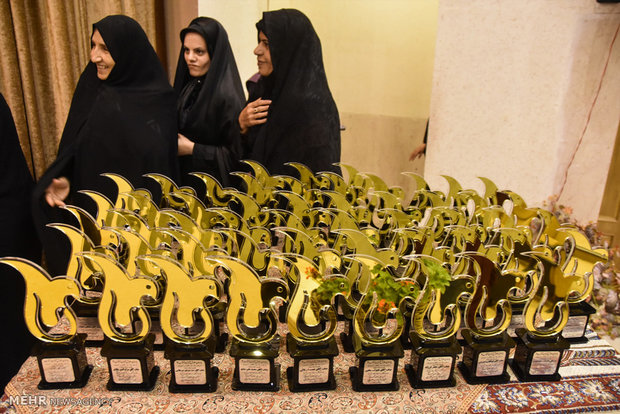 همایش سفیران آفتاب در شهرضا
