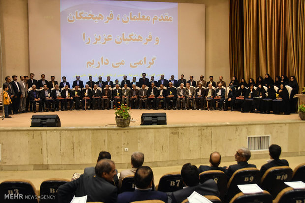 همایش سفیران آفتاب در شهرضا