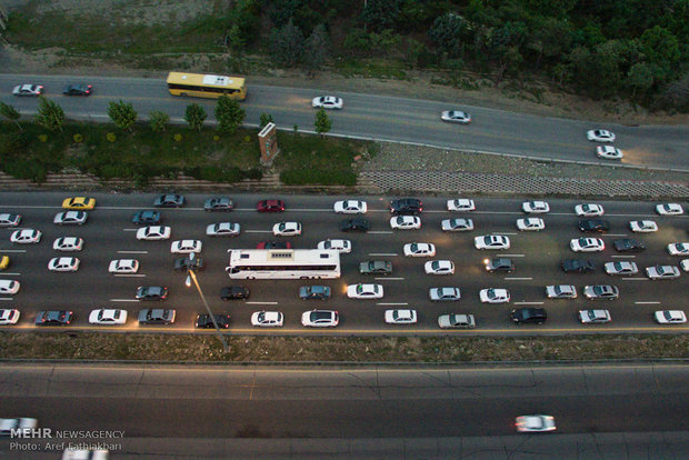 ترافیک سنگین در آزادراه کرج-تهران/ جوی آرام در همه جاده‌های کشور